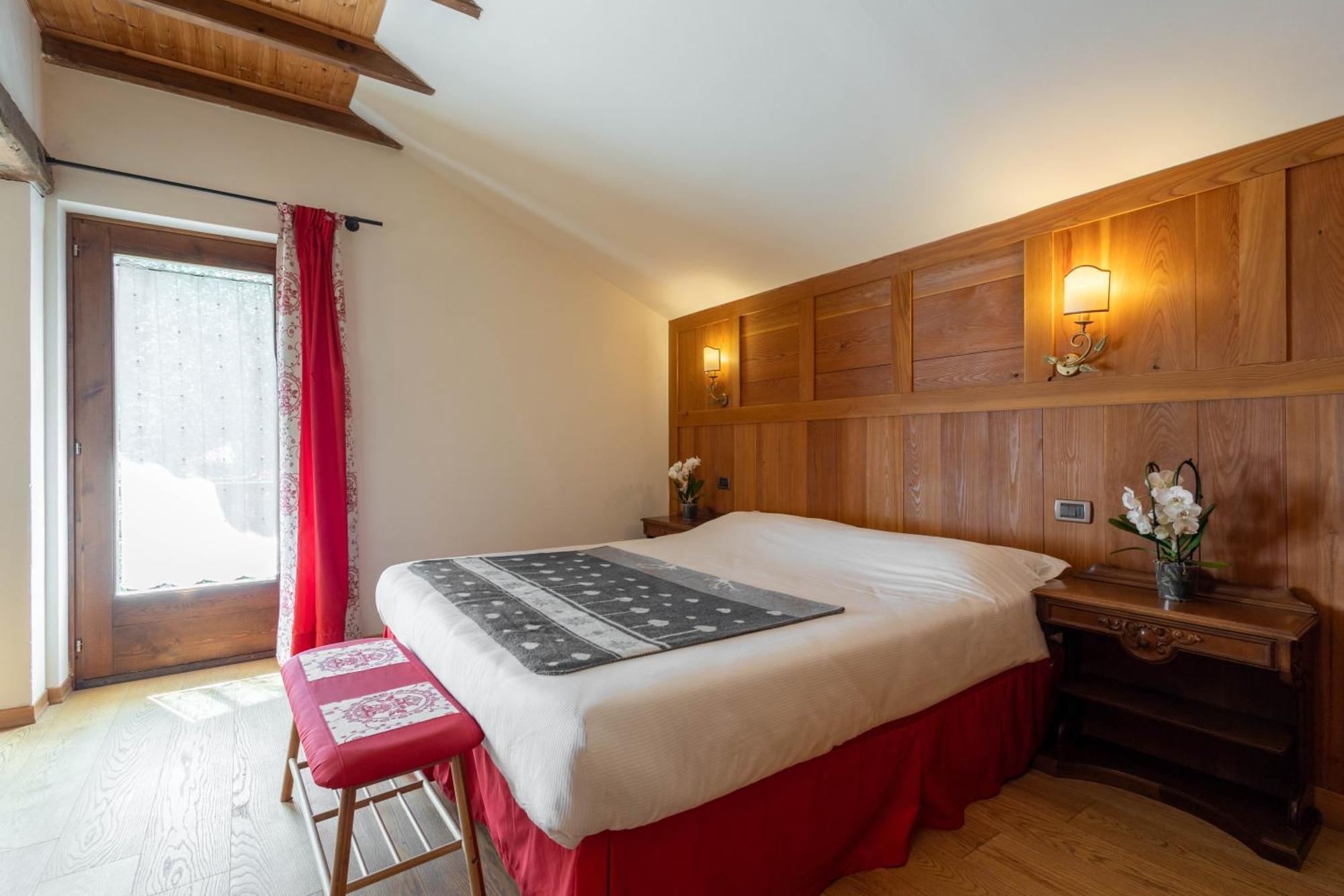 Alpine Forest Hotel Champoluc Exterior foto