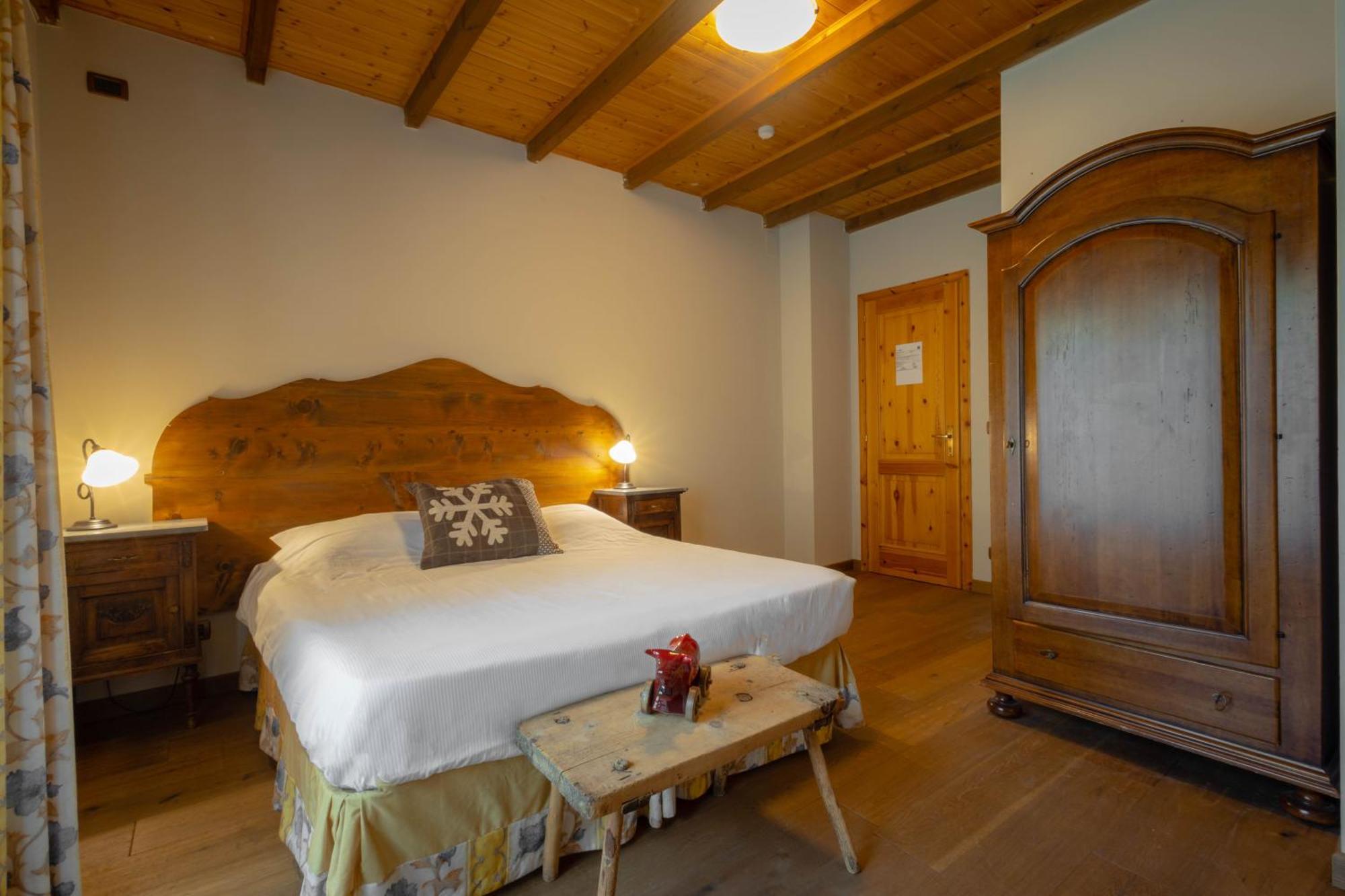 Alpine Forest Hotel Champoluc Exterior foto